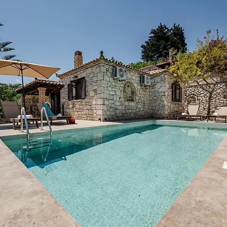 Villa Vozas - Traditional With Great View Tragaki